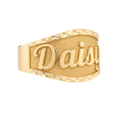 Anillo con Nombre Cursiva De Oro 10KT/Women's Custom Name Ring in 10KT