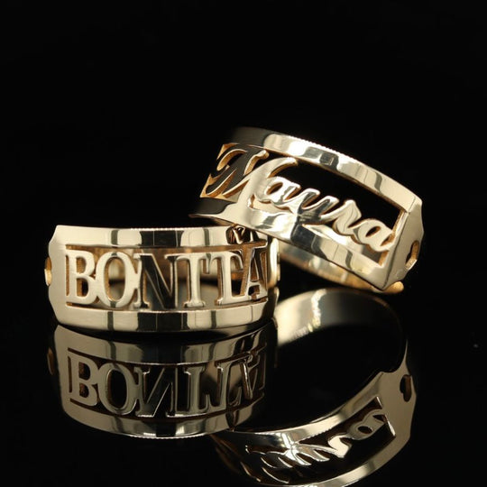 Anillo con Nombre De Oro 10KT / Women's Custom Name Ring in 10KT