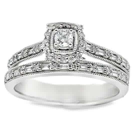 10KT WHITE GOLD 0.33CT DIAMOND ENGAGEMENT RING WITH MATHCING WEDDING BAND